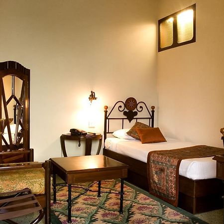 Hotel Broadway Delhi 外观 照片