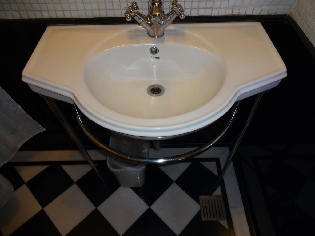 Hotel Broadway Delhi 外观 照片