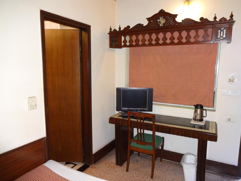 Hotel Broadway Delhi 外观 照片